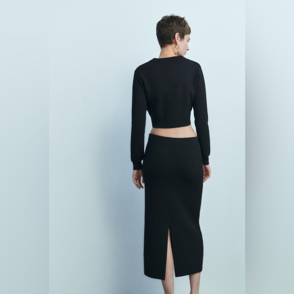 Zara Black Knitted Midi Skirt - Picture 3 of 10
